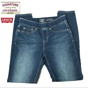 LEVIS SIGNATURE GOLD SHAPING SKINNY JEANS SIZE 27
